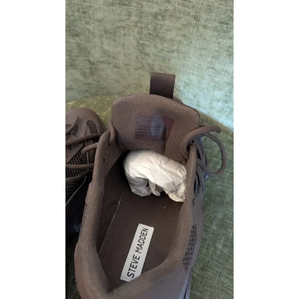 Steve Madden Possession Sneakers, size 9 (US)
